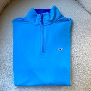 Brand new men’s small Vineyard Vines performance.